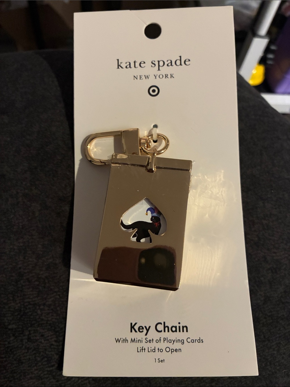 kate spade gold key chain with spade cutout and mini card set limited edition
